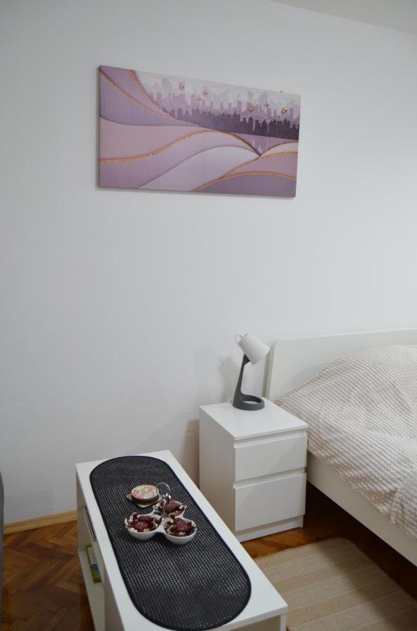 Mikmari Apartman Subotica Eksteriør billede
